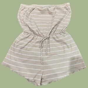 Sunday stevens beige and white